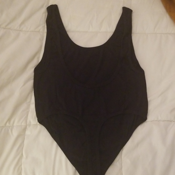 Classic Ribbed Bodysuit - Picture 5 of 6